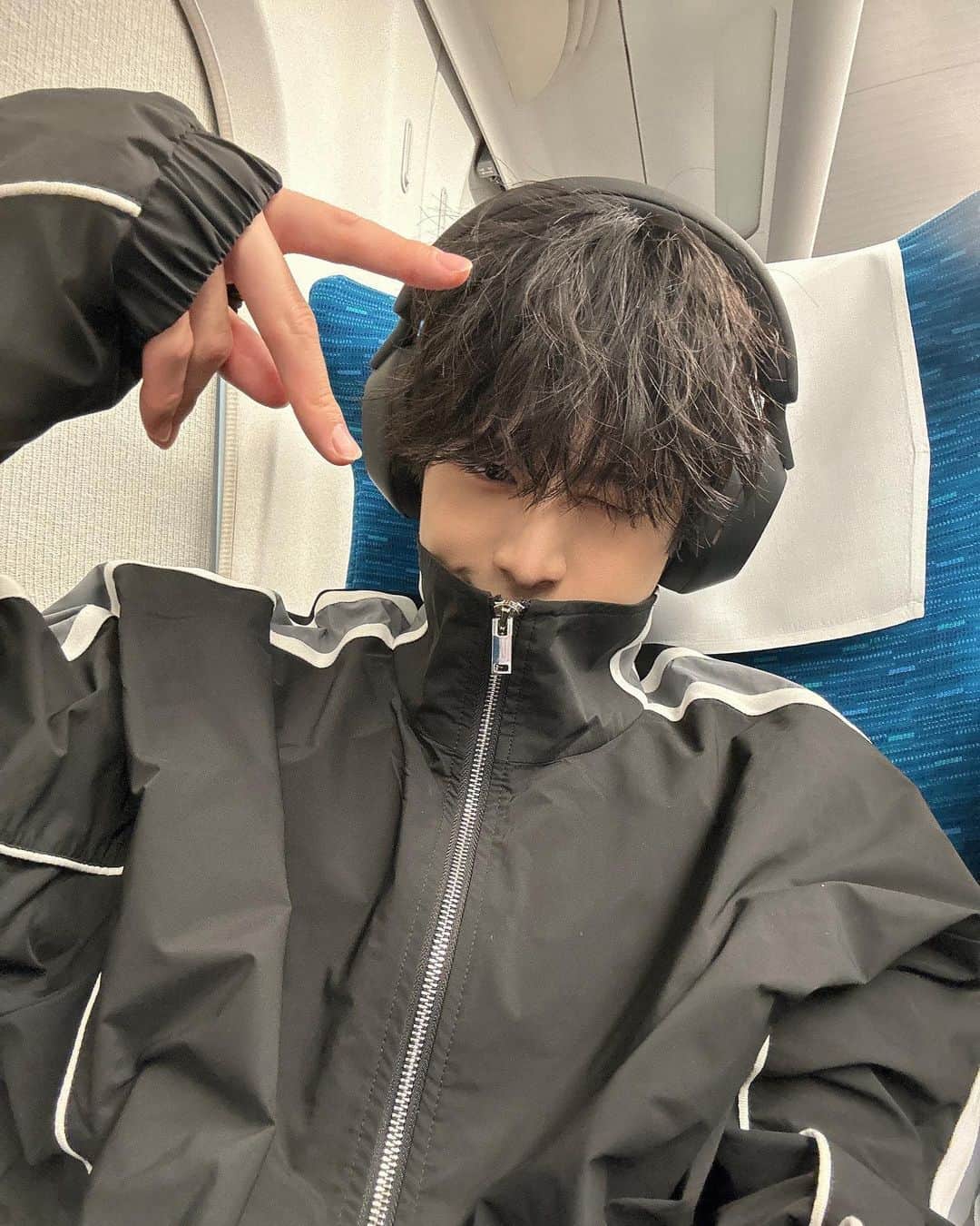 堀内結流さんのインスタグラム写真 - (堀内結流Instagram)「_ Osaka 🚄💨」10月15日 19時05分 - yuiru_supafuru