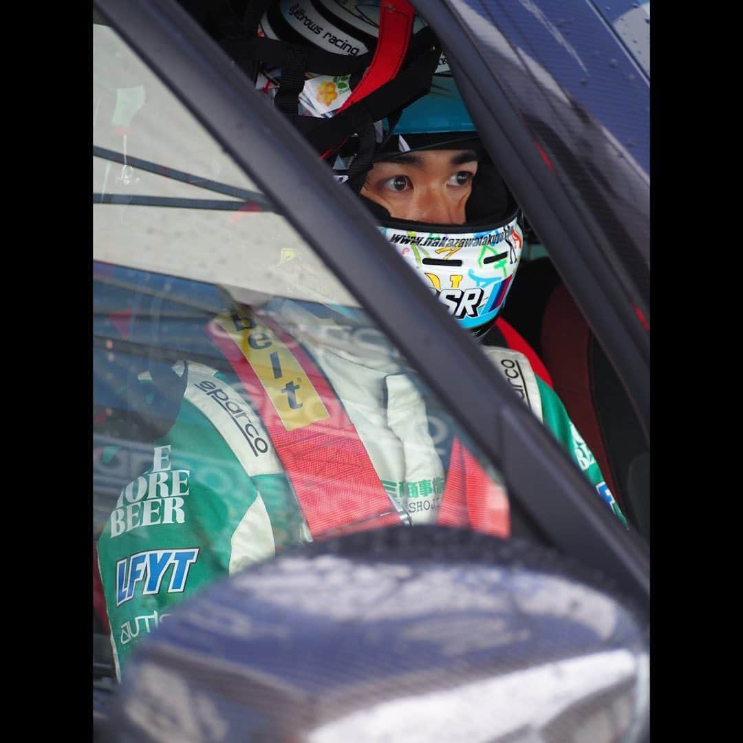 中澤卓也さんのインスタグラム写真 - (中澤卓也Instagram)「N-ONE OWNER'S CUP Rd.10 in スポーツランドSUGO🚗🔥 土曜日の占有から天気は一変して、今日は予選・決勝ともにヘビーレイン☔️ 昨日の初走行でドライでの感覚を掴みかけていた中での、今日のいきなりレインは心臓に悪かったですが😬笑 アウティスタ @autista_showroom のチームの皆さんが最高のマシンを作ってくださり、予選は3番手タイムをマーク💪 予選での赤旗中の追い越しで2グリッド降格のペナルティを受け、決勝は5番グリッドからスタート🚗🔥 決勝でもマシンは本当に安定したパフォーマンス、ファステストラップをマーク出来ました💪 ファイナルラップの最終コーナーでトップに出るも、最後の伸びが足らずにトップと0.141秒差での2番手フィニッシュ🏁 悔しすぎますが、、、笑　僕も楽しめたレースでした🚗🔥 二日間お世話になった皆さん、ありがとうございました！ 雨の中で最後まで現地で応援してくれたみんな、各地で結果を追ってくれたみんなも、励みになりました😎👍ありがとう！！！  #none #honda #hondanone #noneownerscup #スポーツランドsugo #アウティスタ #シンガーソングドライバー #handsmade #陽はまた昇る #中澤卓也」10月15日 18時43分 - takuya_nakazawa.118