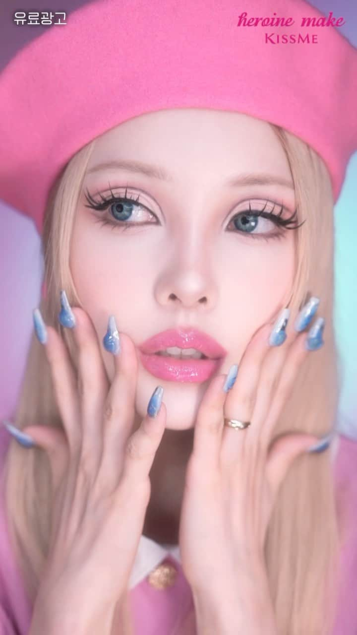 ポニーのインスタグラム：「#광고 Girl Boss Barbie Makeup Tutorial will be uploaded on 16 October 7pm! Be sure to watch it to get the look🎀 @heroinemakesg  Girl boss barbie의 메이크업 영상이 10월 16일 오후 7시에 유튜브에 업로드됩니다! 놓치지마세요💖  #HeroineMakeSG #KissMe #BeYourOwnHeroine #MicroMascara」