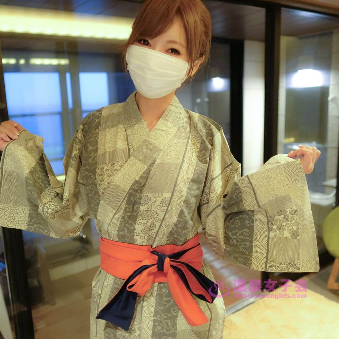 葉山みさきのインスタグラム：「動画はYouTubeで♪ ファンクラブはこちらから↓↓ https://fantia.jp/onsen_girls」