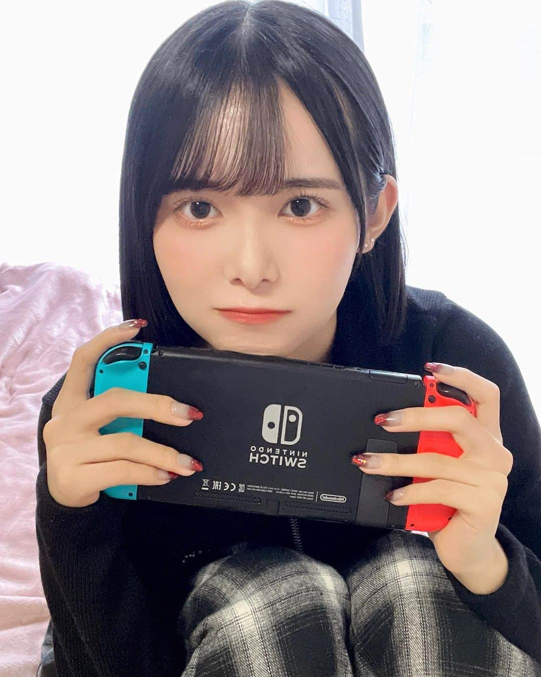 山﨑夢羽さんのインスタグラム写真 - (山﨑夢羽Instagram)「. とまらないスイカゲーム  #BEYOOOOONDS #山﨑夢羽 #Switch #大体充電切れ #スイカゲーム #🍉 #りか」10月15日 19時11分 - yuhane_yamazaki.official