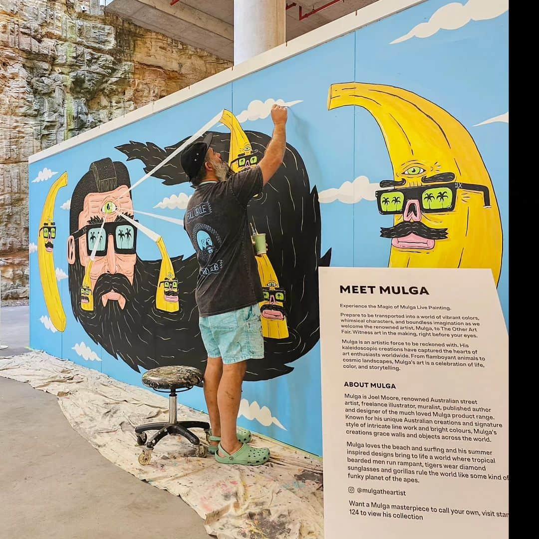 MULGAさんのインスタグラム写真 - (MULGAInstagram)「Good times meeting peeps and painting a Laser Larry and his Banana Boys mural at⁣ @theotherartfair this weekend🍌😎🍌⁣ ⁣ Let me know if you're interested in purchasing the mural artwork. ⁣ ⁣ And the smaller version original artwork of Laser Larry is also currently available in my internet shop. Whoo! ⁣ ⁣ #mulgatheartist #theotherartfair #beardart #surfart #bananaart #muralart #artistlife #artistsofinstagram #art #artoftheday #arte #artcollector #australianart #australianartist #artistsoninstagram #ArtisticExpressions #artist」10月15日 19時28分 - mulgatheartist