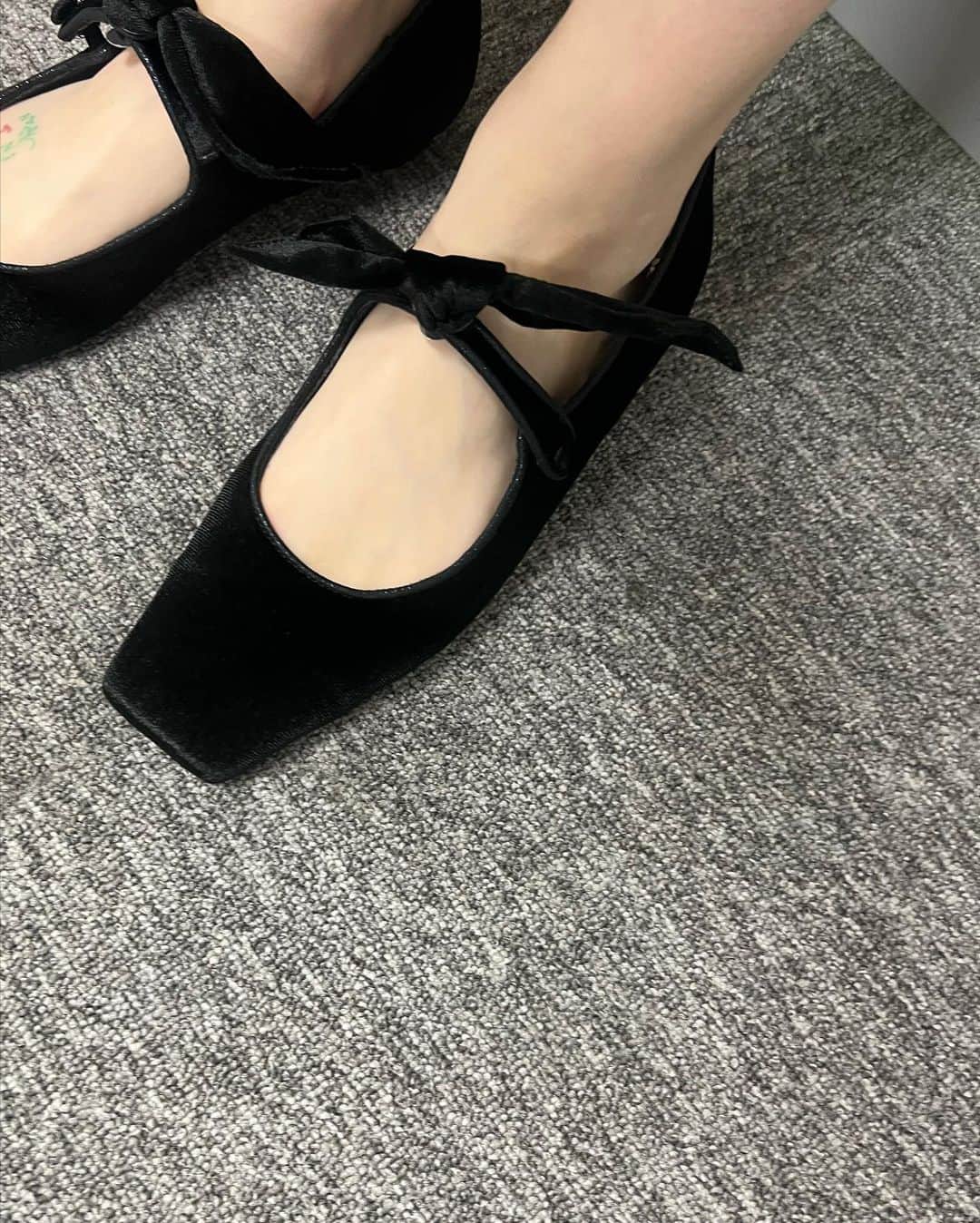 古川優香さんのインスタグラム写真 - (古川優香Instagram)「新しい靴🎀かわいい☺️ワンピースもお気に入り🤍バリ女 おのださんと撮った写真お気に入りすぎてラインのアイコンにしたい」10月15日 19時29分 - iamyukaf