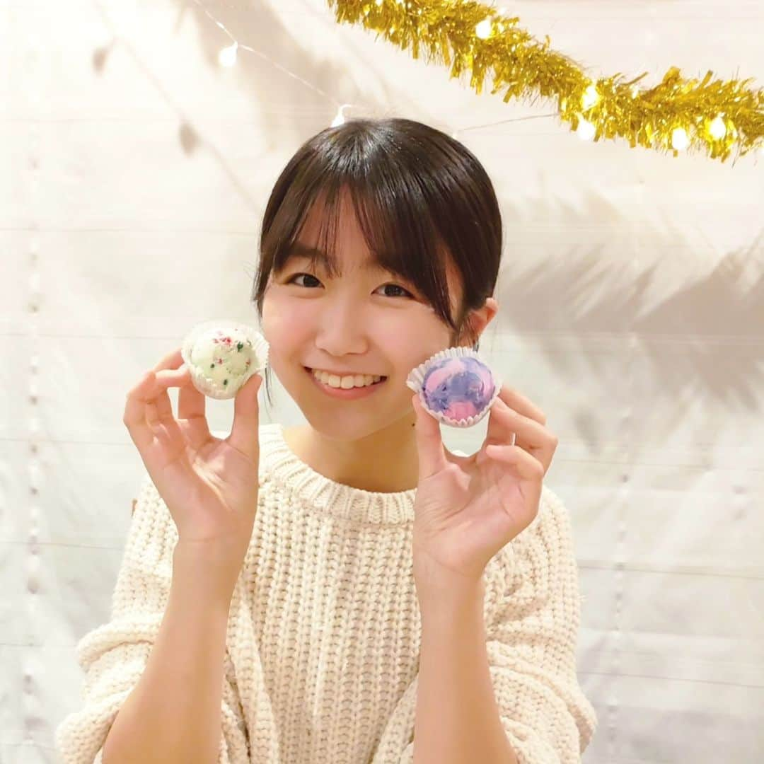 西川実花のインスタグラム：「昨日の写真バージョンです🎂 Photo by妹👧🏻🌷 妹と一緒に母のお誕生日ケーキを作りました☺️  #08#15yearsold#誕生日#モデル志望#女優志望#中学生#おふみか」