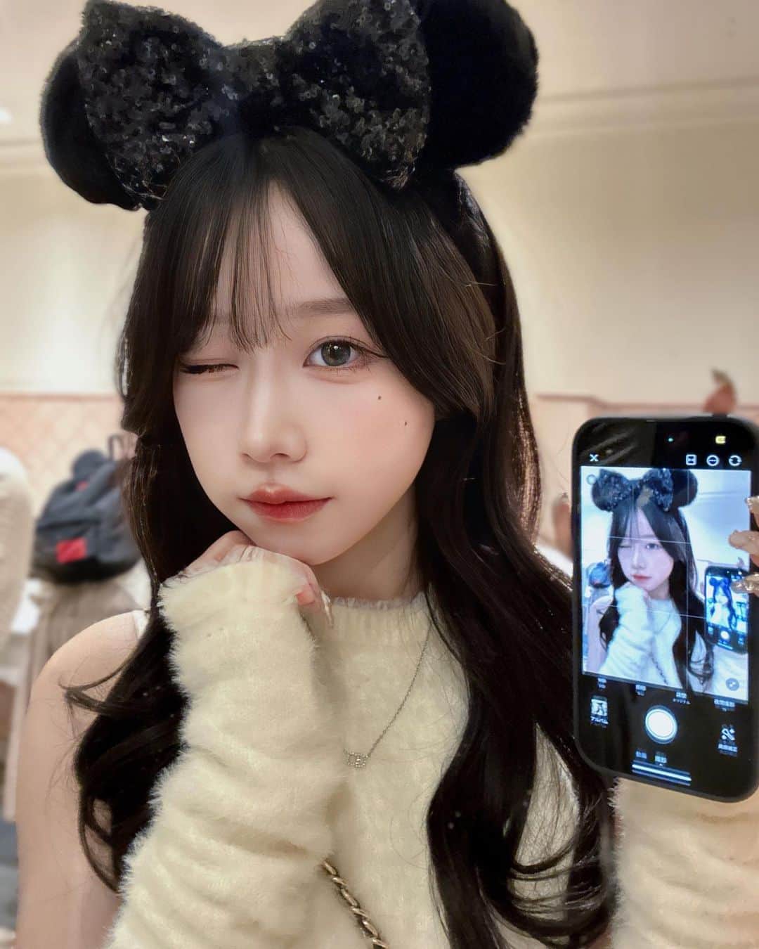 のインスタグラム：「ミニーちゃん🎀🖤」