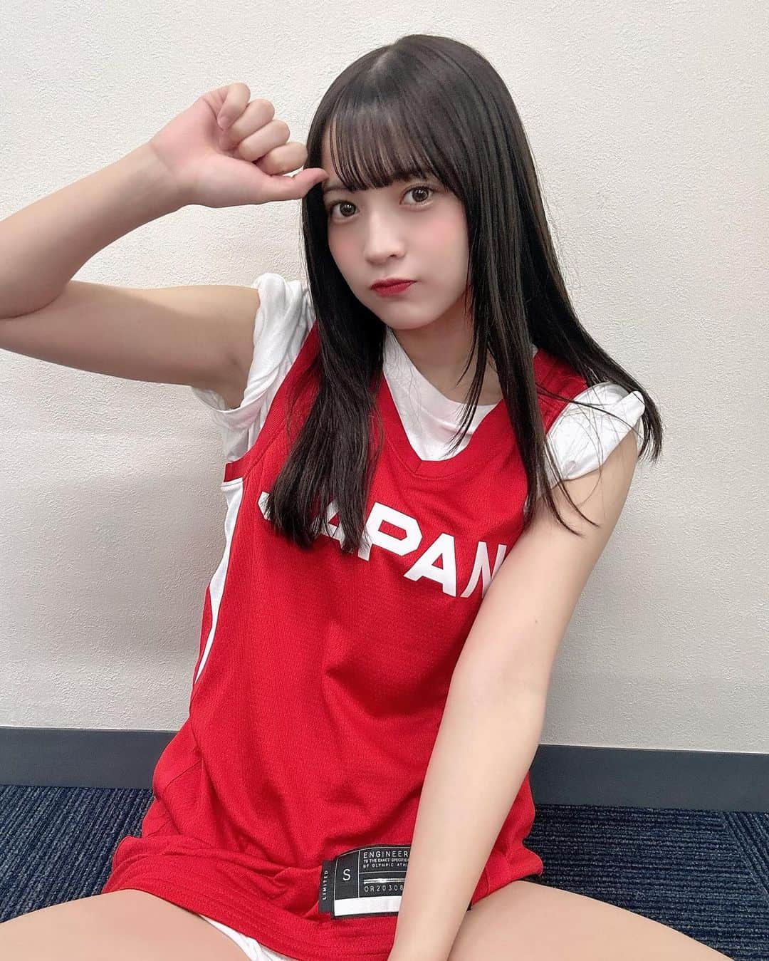 のインスタグラム：「バスケ部です)))大ウソ」