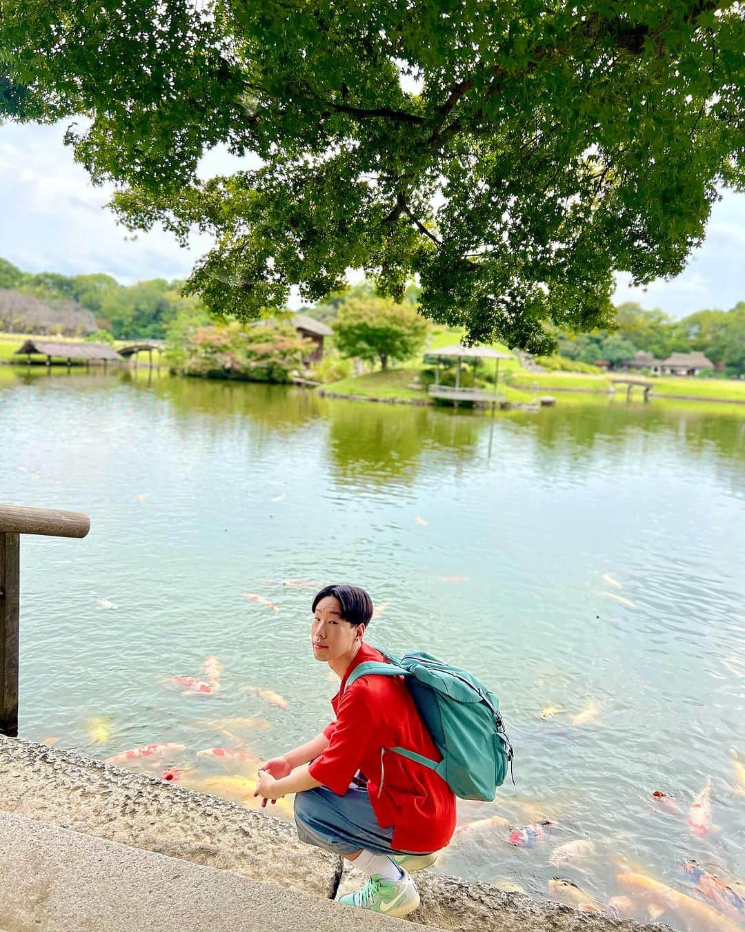 坂口涼太郎さんのインスタグラム写真 - (坂口涼太郎Instagram)「🌞🍑🍵🐢🍇 岡山ありがとう。 岡山のお客様は晴天のように暖かくて朗らかでたくさん笑ってくださった。 カーテンコールもずっと手拍子してくださってほんまにありがとう。 各地で雰囲気が違ってほんまに演劇はお客様と共に創っているのやね。 パフェで締めて、次は山口県！ #木ノ下歌舞伎 #勧進帳　@kinoshita.kabuki  #岡山芸術創造劇場 #ハレノワ @okayama_geijutsusozo  #岡山後楽園」10月15日 20時15分 - ryotarosakaguchi