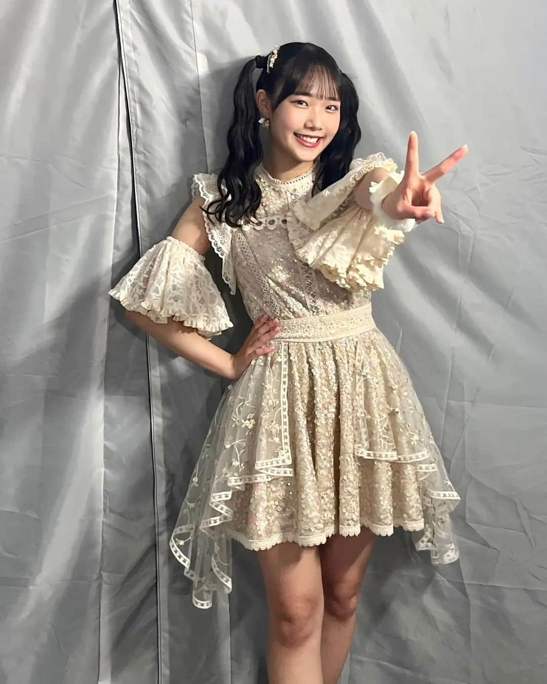 Juice=Juiceさんのインスタグラム写真 - (Juice=JuiceInstagram)「秋ツアー衣装！  かわちぃぃ🥰🤍  #juicejuice#入江里咲#りさち#juicetory」10月15日 20時17分 - juice_juice_official