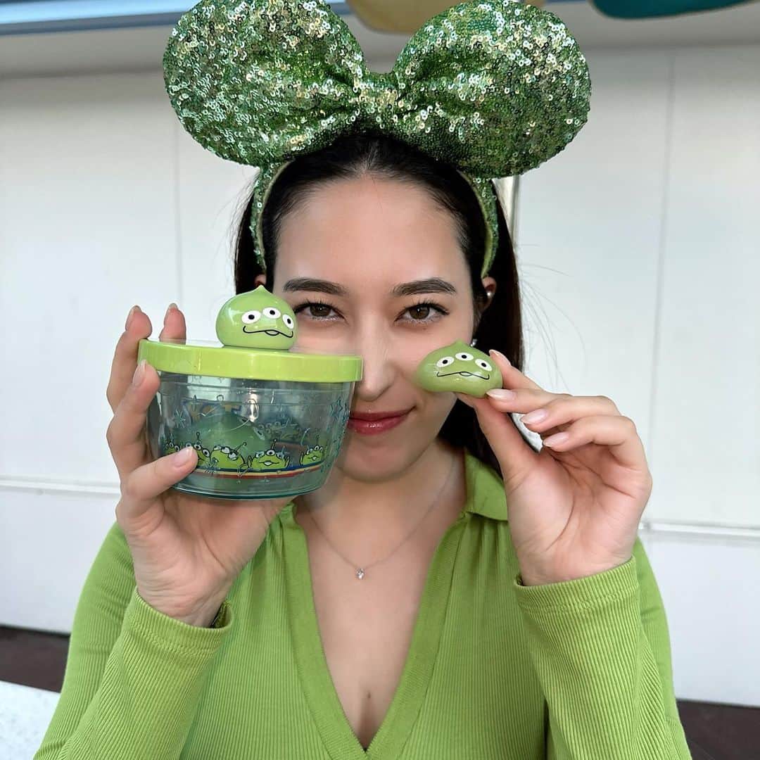 平田梨奈さんのインスタグラム写真 - (平田梨奈Instagram)「Disney Land 💚」10月15日 20時18分 - hirari_official