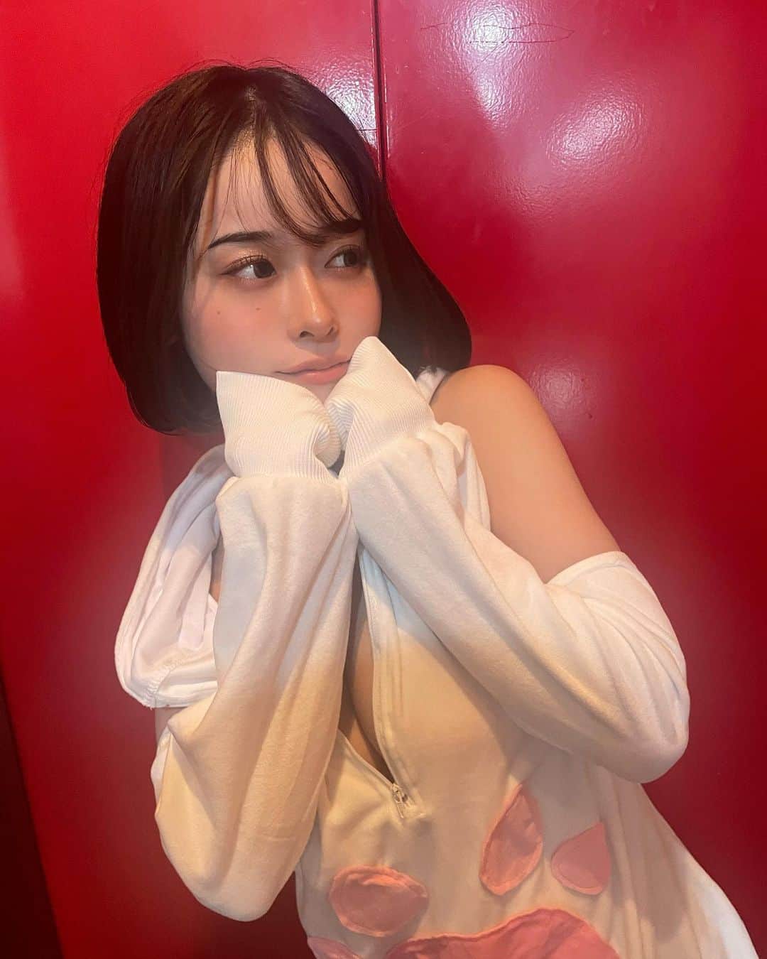 MINAMOさんのインスタグラム写真 - (MINAMOInstagram)「昨日はイメージビデオのイベントでした〜！ 今までにないロリエッティー♥︎なコス、みなさん楽しんでくれたかな。。来てくれてありがとうございました！！  何度やってもイベント後はみんな楽しかったかな大丈夫だったかなとソワソワしちゃいますが、私にとっては前日楽しみで寝れないくらい大好きな日で。とにかくいつもありがとうです😘ラブ」10月15日 20時19分 - minamo_j