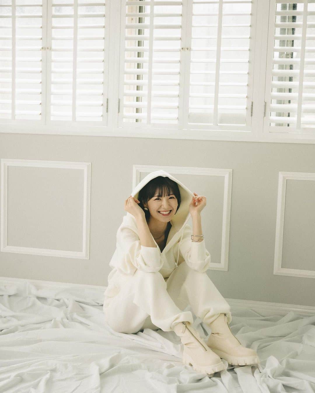 糸原美波さんのインスタグラム写真 - (糸原美波Instagram)「@mielcrishunant さんの モデルをさせて頂きました 💡♡  お洋服とっても可愛いので ぜひチェックして下さい 🫶🏻  ZOZOのサイトにも載っています ❄️  #MIELCRISHUNANT #MIEL_PR」10月15日 20時20分 - minami_itohara