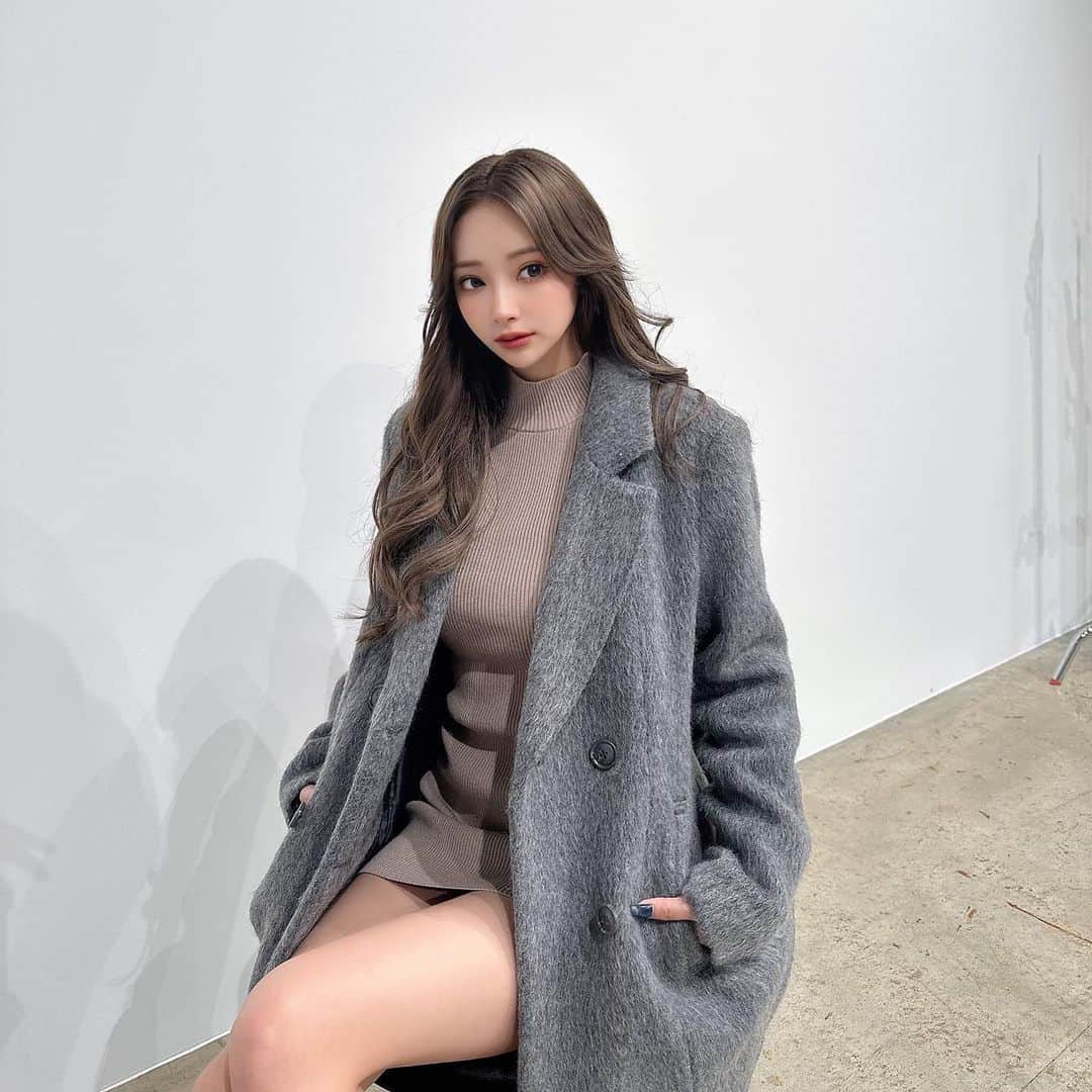 のインスタグラム：「やっとコート着れる時期になってきて嬉しい🥺♡ 可愛い♡女の子って楽しいね〜🥰」
