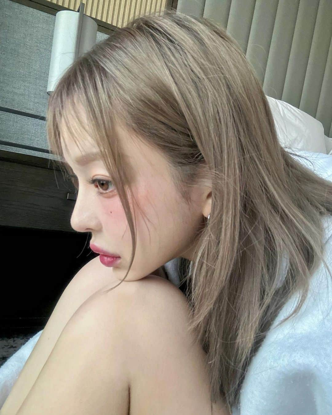 カン・テリさんのインスタグラム写真 - (カン・テリInstagram)「앞머리 마니 자라뚬🙄」10月15日 20時26分 - taeri__taeri