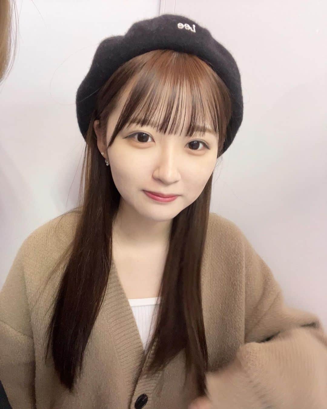 まあれさんのインスタグラム写真 - (まあれInstagram)「前回の投稿のやつの他の写真お邪魔します^^; ⁡ ⁡ ⁡ ⁡ ⁡ ⁡  #カーディガン  #秋コーデ  #🍁🍂 #ベレー帽  #ベレー帽コーデ  #ファッション」10月15日 20時27分 - maaaare95