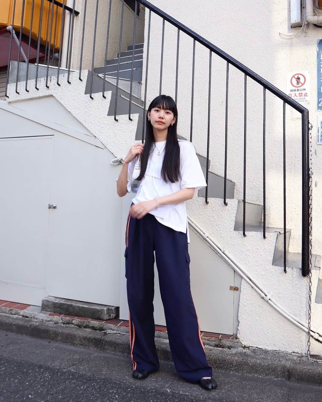 Shiho Sasakiのインスタグラム：「半袖ギリセーフ。だった日☀️  #outfit_shiho」