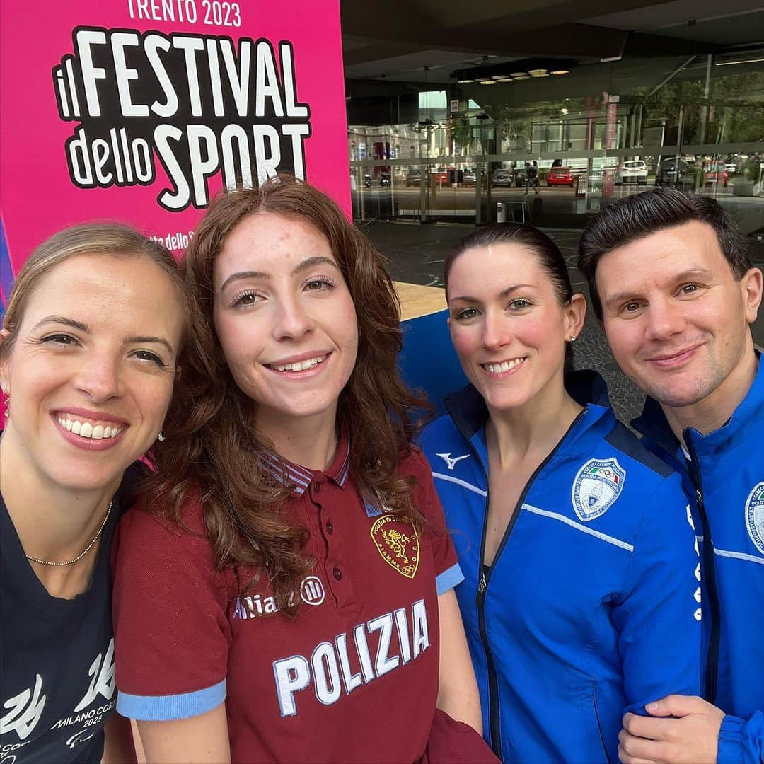 シャルレーヌ・ギニャールさんのインスタグラム写真 - (シャルレーヌ・ギニャールInstagram)「SOGNO OLIMPICO 📸  Milano Cortina 2026 a @ilfestivaldellosport - Dream Team!   #milanocortina2026 | #Roadtothegames | @gazzettadellosport」10月15日 20時51分 - charleneguignard