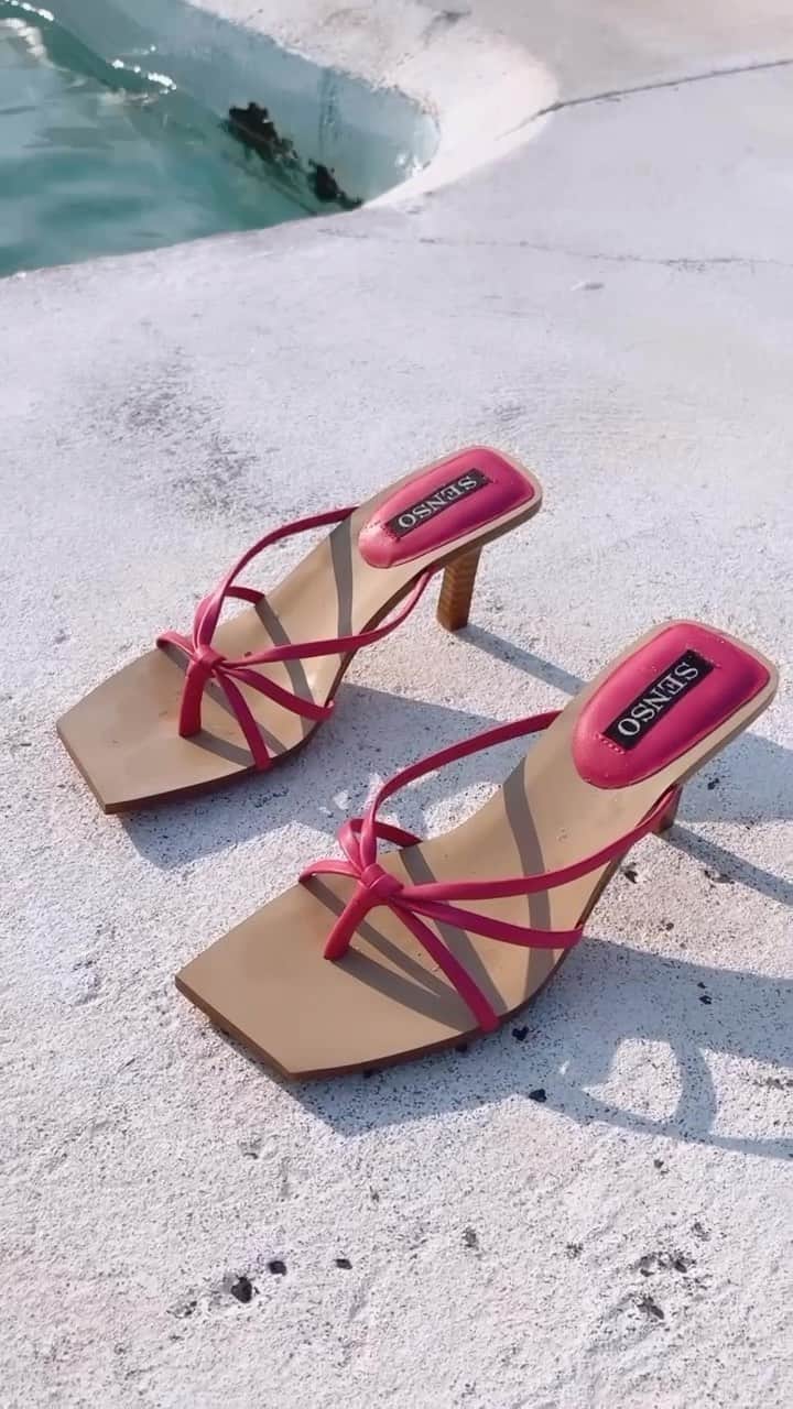 センソ・ディフュージョンのインスタグラム：「MARIA in Magenta 🩷」