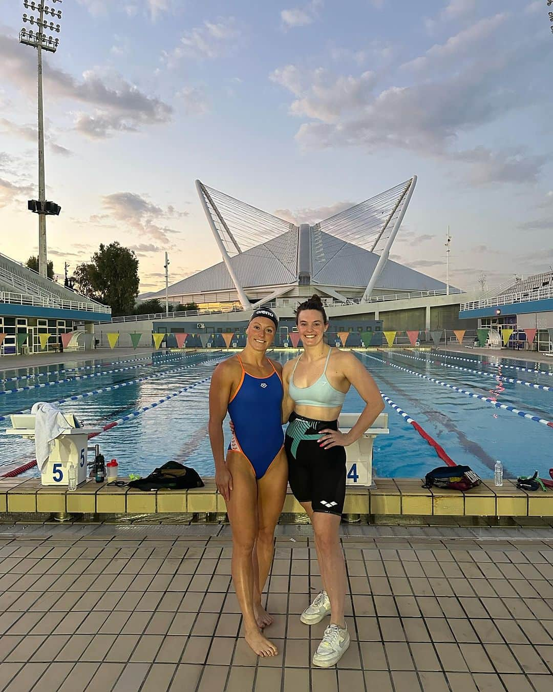 キーラ・トゥサントさんのインスタグラム写真 - (キーラ・トゥサントInstagram)「Sunset swim in Athens last night 🇬🇷❤️」10月15日 20時58分 - kiratoussaint