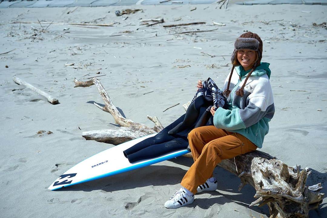 BillabongWomensJapanのインスタグラム：「ファージャケットはカラーの切り替えがポイント🌴」