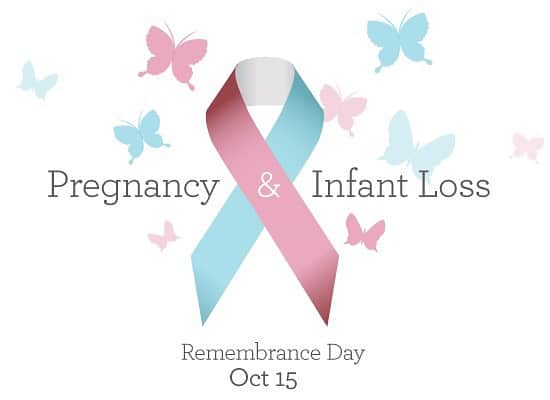 タラ・リピンスキーのインスタグラム：「To all the loss mamas and families out there. (Sound on)   A day of remembrance for all those who’ve experienced pregnancy and infant loss. To my little 🩷🩷🩷💙   🤍🤍  #pregnancyloss #miscarriage #stillbirthawareness #infantloss #pregnancylossawareness #infertility #babyloss」