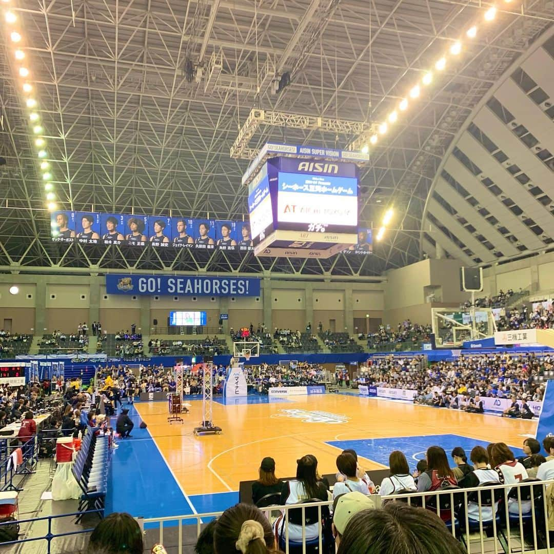 速水里彩さんのインスタグラム写真 - (速水里彩Instagram)「ホーム開幕🏀✨楽しかった〜‼️✨  今シーズンもTipoff ! シーホースの ナレーションを担当します 毎週土曜 お昼 11:45〜放送中‼️ です🎵  #Tipoffシーホース #シーホース三河 #東海テレビ #Bリーグ #🏀」10月16日 6時50分 - hayami.risa