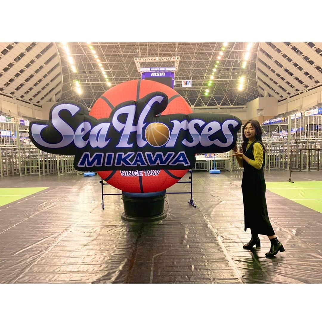 速水里彩さんのインスタグラム写真 - (速水里彩Instagram)「ホーム開幕🏀✨楽しかった〜‼️✨  今シーズンもTipoff ! シーホースの ナレーションを担当します 毎週土曜 お昼 11:45〜放送中‼️ です🎵  #Tipoffシーホース #シーホース三河 #東海テレビ #Bリーグ #🏀」10月16日 6時50分 - hayami.risa