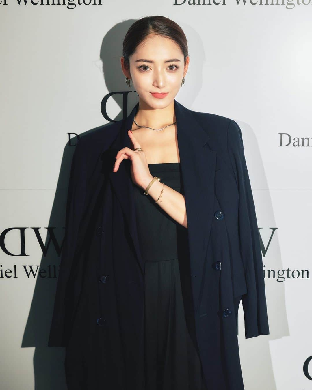 RAMIKAさんのインスタグラム写真 - (RAMIKAInstagram)「@danielwellington AW23 🕰️  AW23 コレクションのイベントに 行ってきました🥂 今回のイベントのタイトルが 『ITHROUGH THE SCREEN』 スクリーンからパワーが溢れ出すような 映像がとても印象的でした🌻  時計やアクセサリー以外にも バックやお洋服✨👜 どのスタイルの方でも幅広く 使いこなせるようなものばかり。 本当に素敵なコレクションでした🥰  #dwturns12 #danielwellington  #dw12周年  #aw23  #dw12  #dwthroughthescreen  #pr #yesdw」10月17日 21時00分 - __ramiiika