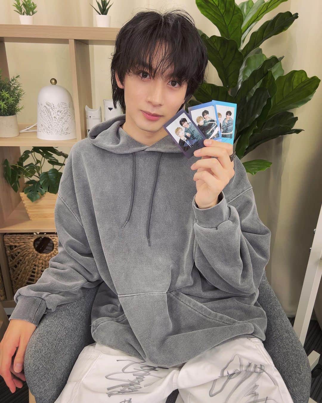  佐藤たかみちのインスタグラム：「「TAKAMICHI CHANNEL」#1  みちめんの皆様✨  初回放送ありがとうございました‼️  りょーき君❗️ 頼もしかった😁  最高に楽しかったです✌️  これからよろしくお願いします❗️  また来月、お会いしましょうー！！！  #たかみへの道」