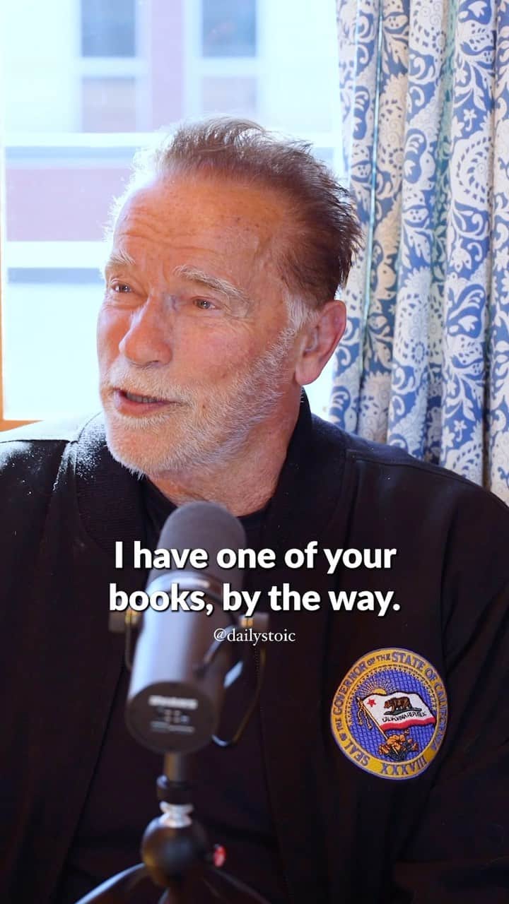 アーノルド・シュワルツェネッガーのインスタグラム：「Listen to @schwarzenegger On Finding Ways To Be Useful on The @dailystoic Podcast.  Head to dailystoic.com/podcast」