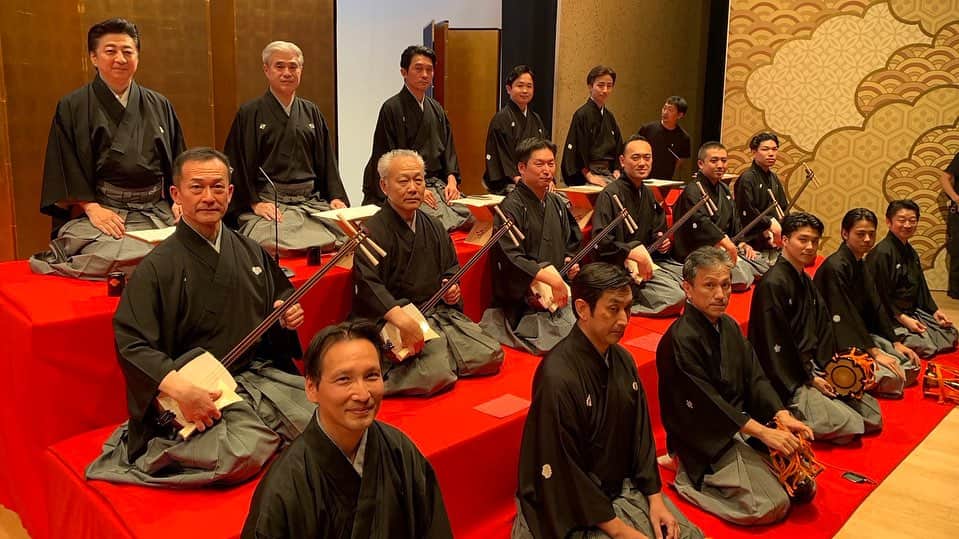 杵屋勝四郎のインスタグラム：「国立劇場さよなら公演 京鹿の子娘道成寺 勝四郎、巳太郎さん、 直吉さん美治郎さんと 立て分かれの演出 凄く楽しかった 演奏会で楽しいってこと 初めてかも 国立劇場さよなら 長年ありがとうございました。」
