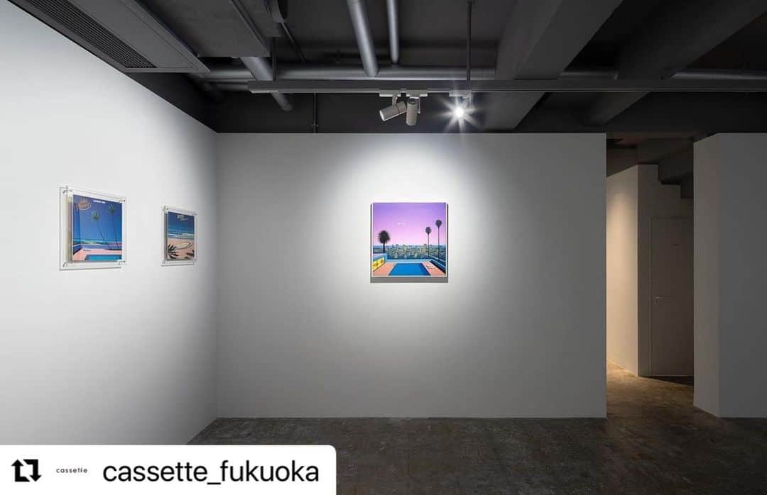 永井博のインスタグラム：「#Repost @cassette_fukuoka with @use.repost ・・・ 残りわずかとなりました。ぜひ、足をお運びください。 「TROPICAL RECORDS」Hiroshi Nagai 会期：9.22(fri)〜10.22(sun) 11:00〜19:00 会場：cassette 住所：福岡市中央区唐人町1-2-8 定休日：水曜 HP：https://cassette-f.jp Co sponsored by GALLERY TARGET  @hiroshipenguinjoe @gallery_target #永井博 #hiroshinagai #gallerytarget #cassette_fukuoka  photo: Yusuke Nakamura」