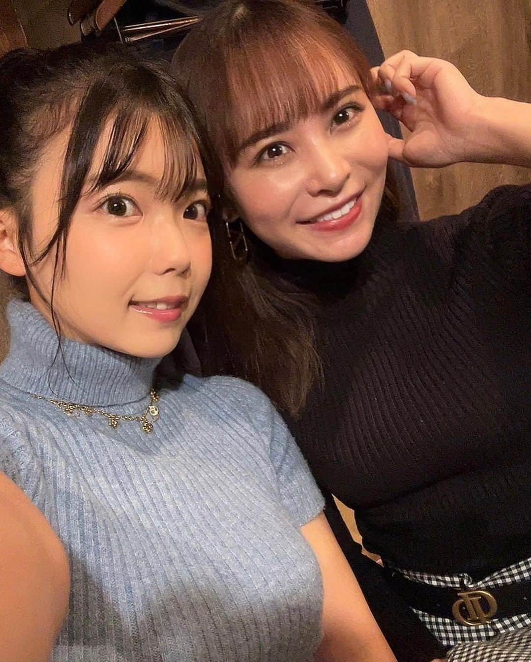 比留川マイさんのインスタグラム写真 - (比留川マイInstagram)「バースデーオフ会withりほりん🩵 きてくださった皆様、有志でお祝いしてくださった皆様本当にありがとうございました😭♡ . 前々から今日のために沢山準備してくれたり、お休みとって時間作ってお祝いしにきてくれたり、これないけどお祝いの計画に協力してくれたり、、一人一人にありがとうをお伝えしたい位です。 重ね重ねになりますが改めて、本当にありがとうございます！！！ . そしてなんと去年バースデーオフ会でゲストで来てくれたまいぷぅが今年もお見送りで来てくれました🥹💜 忙しい中本当にありがとう！ . こうやってお祝いしてもらえる幸せを噛み締めながらこれからの活動、より一層！頑張っていきます！！ . . #happybirthday #birthday #オフ会 #グラビア #グラビアアイドル」10月15日 23時23分 - maichan_1003