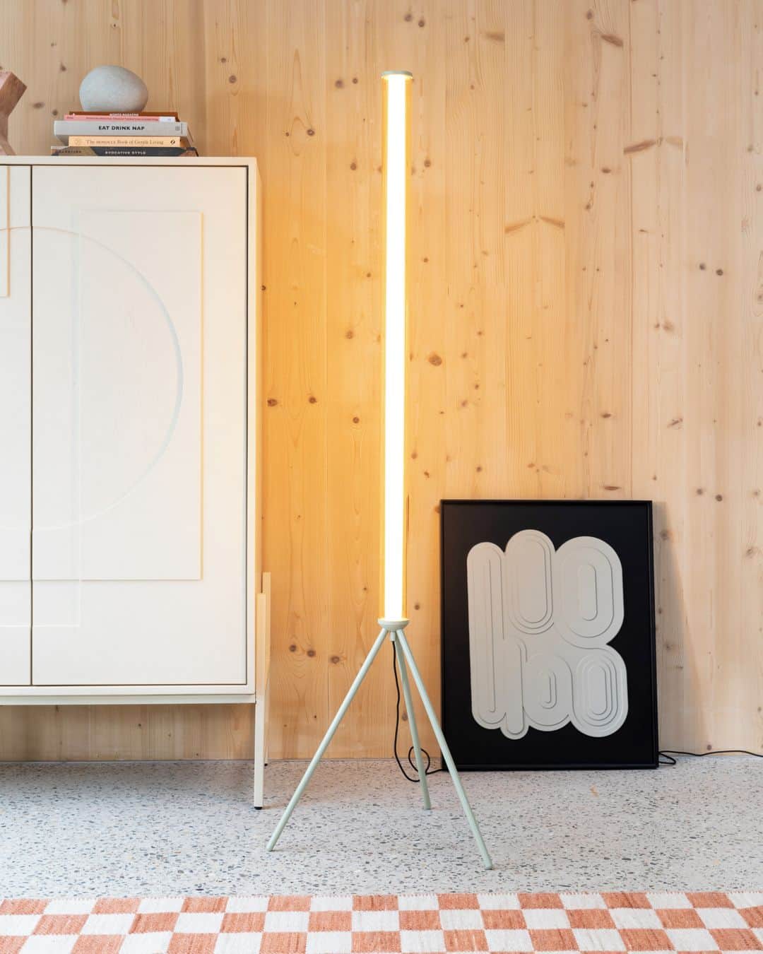 ZUIVERのインスタグラム：「Floor lamp 👈 or 👉table lamp Scotty? Illuminate your space with the modern elegance of the new Scotty lamps.」
