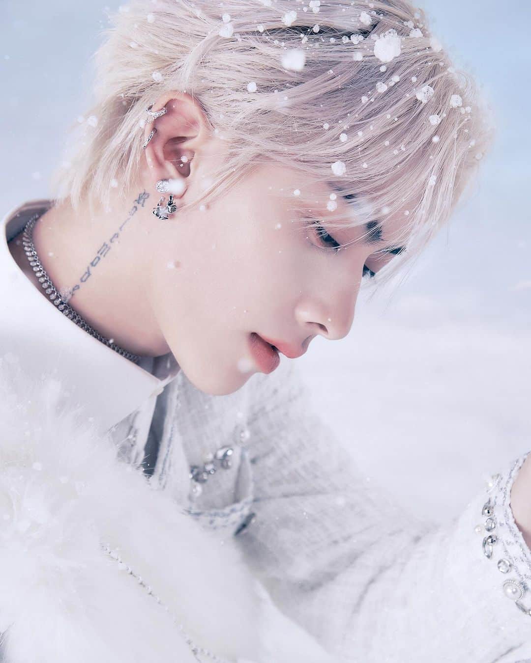 ZEROBASEONEさんのインスタグラム写真 - (ZEROBASEONEInstagram)「ZEROBASEONE The 2nd Mini Album [𝗠𝗘𝗟𝗧𝗜𝗡𝗚 𝗣𝗢𝗜𝗡𝗧]  Concept Photo Fairytale ver. #RICKY #리키  2023.11.06 18:00 (KST)  #ZEROBASEONE #ZB1 #제로베이스원  #MELTINGPOINT」10月16日 0時02分 - zb1official