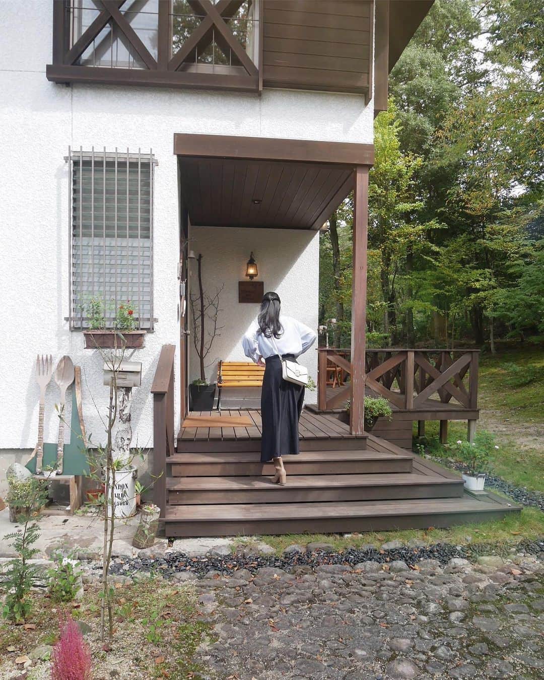 しゃらさんのインスタグラム写真 - (しゃらInstagram)「さわやかな秋晴れの大山🍃ここは最近できたペンションのカフェで、モーニングもしとるみたい。温かいオーナーさんで楽しかった🪴@ote_suki  #大山カフェ」10月16日 0時17分 - shara_kyana