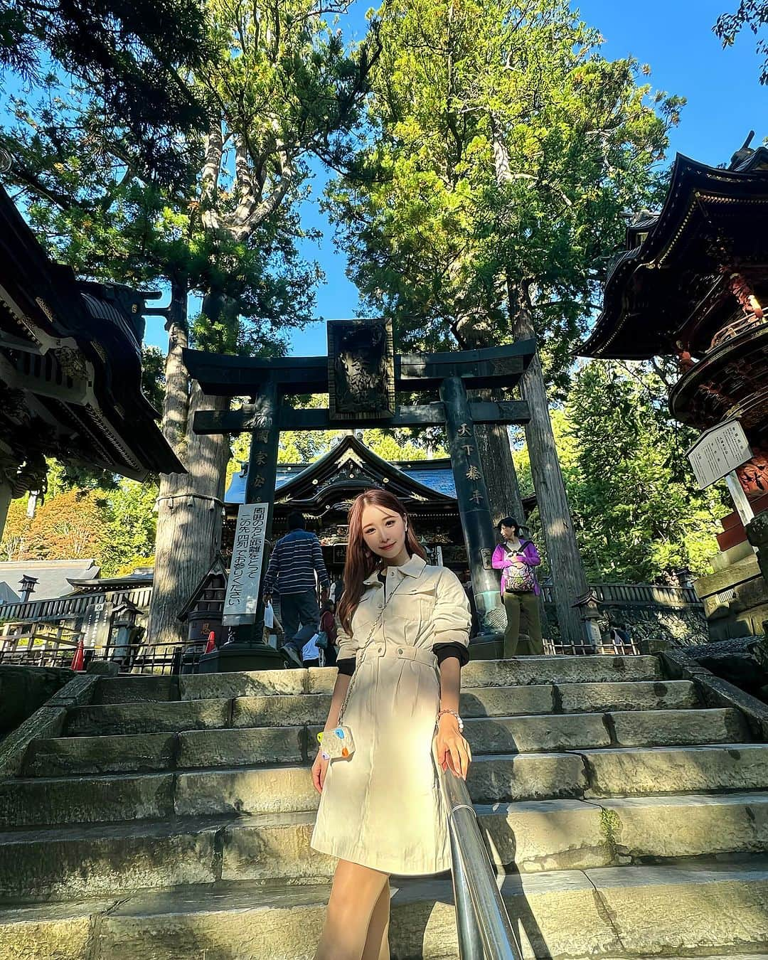 Sarraのインスタグラム：「私の神社の属性に入っている、三峯神社へ⛩️✨ 去年導かれ今年も久しぶりに訪れました🥰 御祈祷もしてPower満点です❣️ . . . . #HOTPING#mitsumineshrine#saitama#chichibu#japan#shrine#sacredsites#spiritualplace#spiritual#三峯神社#埼玉#埼玉観光#埼玉県#秩父#秩父観光#秩父市#三峰山#パワースポット#パワースポット神社#パワースポット巡り#神社#神社巡り#神社好きな人と繋がりたい#人生が変わる」