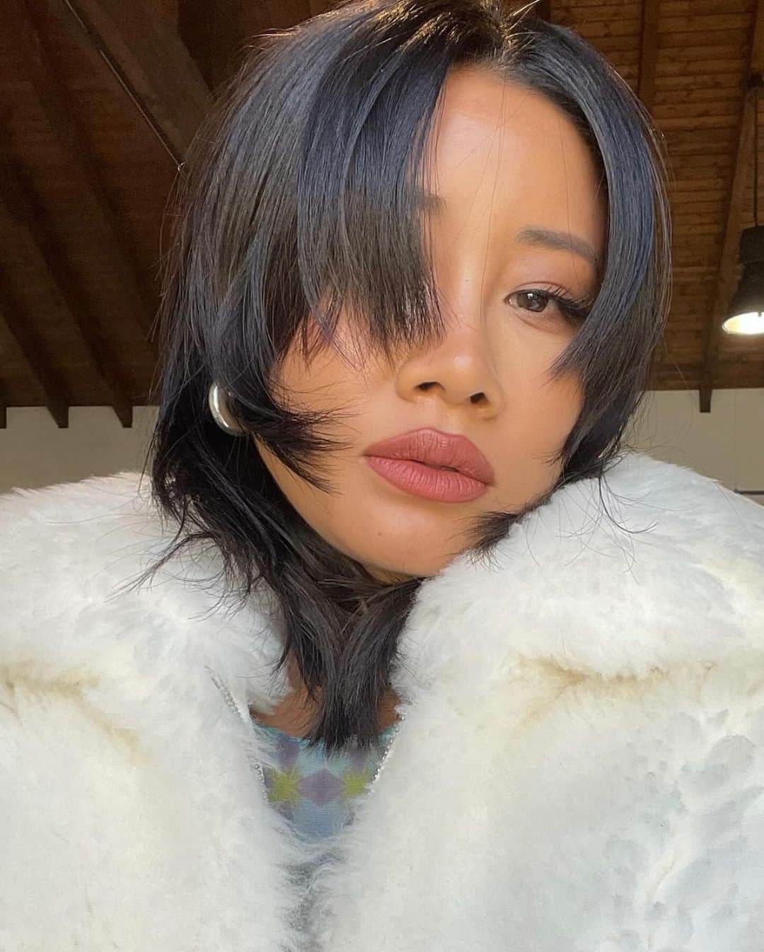 YOONのインスタグラム：「Dumpin' while cleanin out my photo album🤳🏽 Wanna change up for new szn. WSID? 😌🖤🍄✨」