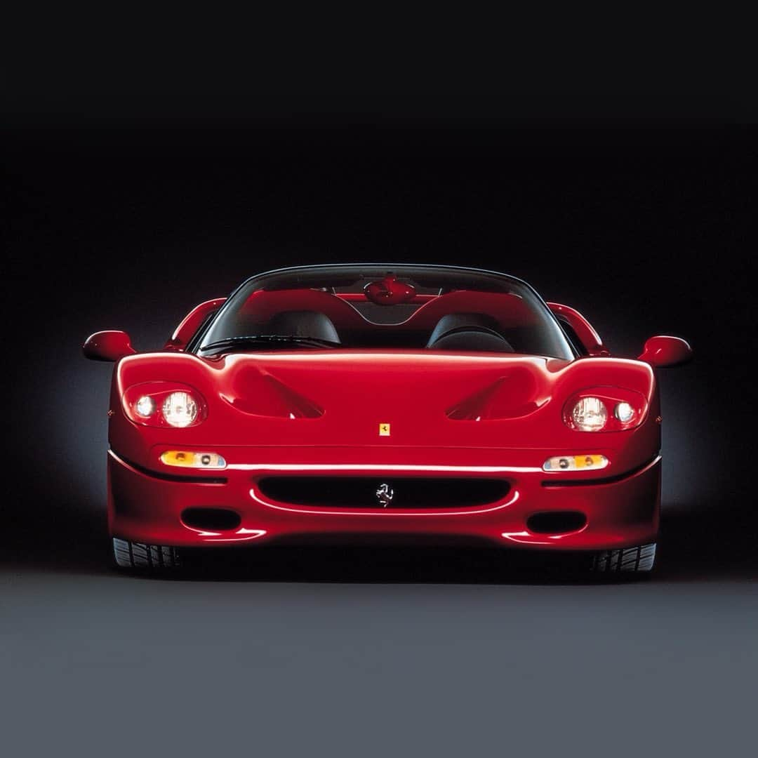 Ferrari USAさんのインスタグラム写真 - (Ferrari USAInstagram)「Created to celebrate Ferrari’s 50th anniversary, the F50 was the closest thing to a road-going Formula 1 car Ferrari had ever built. Given its uncompromising, purist approach to high performance, the F50 was devoid of power steering, power assisted braking, and ABS, but made extensive use of sophisticated composite materials, F1-style construction technology and aerodynamics.  Now on display at Hudson Yards with 14 other iconic Ferraris, as part of the #FerrariGameChangers showcase.  #Ferrari #FerrariF50」10月16日 0時37分 - ferrariusa