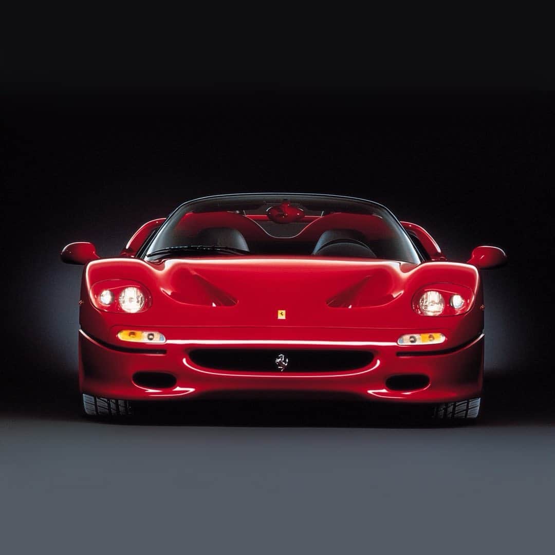 Ferrari USAのインスタグラム：「Created to celebrate Ferrari’s 50th anniversary, the F50 was the closest thing to a road-going Formula 1 car Ferrari had ever built. Given its uncompromising, purist approach to high performance, the F50 was devoid of power steering, power assisted braking, and ABS, but made extensive use of sophisticated composite materials, F1-style construction technology and aerodynamics.  Now on display at Hudson Yards with 14 other iconic Ferraris, as part of the #FerrariGameChangers showcase.  #Ferrari #FerrariF50」