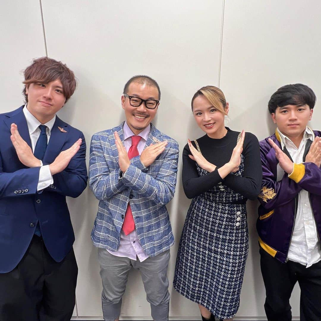 野々宮ミカさんのインスタグラム写真 - (野々宮ミカInstagram)「. レギュラーMCを務めさせて頂いてるeスポーツのRJL！ 今年も無事にシーズン終わりました☺️☺️ ここから世界大会があります！ 日本チームも3チーム世界大会に 出場しますので、引き続き応援📣させて頂きますよー🩷  個人的には今年2年目だったRJL！ 出演者の皆様、スタッフの皆様、関係者の皆様、そして視聴者の皆様に支えられて頂きながら乗り切ることができ1年目よりかは成長できたかなと☺️ 選手の皆様も熱い試合や魅力を少しでも見てくださってる皆様に伝えられていたら嬉しいです✨  まだまだ頑張らなければいけないことが沢山ですが、伸び代だと思って日々の努力と感謝を忘れずに頑張っていきたいと思います！！  引き続き野々宮の応援📣も宜しくお願い致します❤️❤️❤️  #レインボーシックスシージ #rjl #mc #eスポーツ #esport #r6s #major #r6major #シーズン #感謝 #女性mc #xmoment」10月16日 0時42分 - nonomiyamika