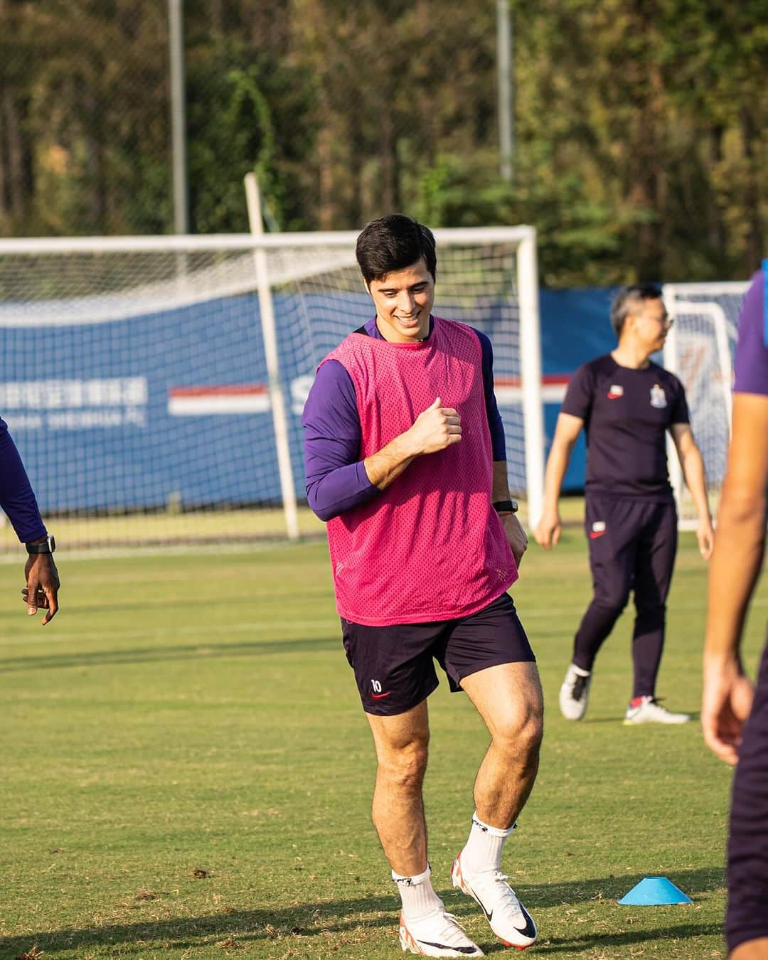 ジョアン・カルロス・テイシェイラのインスタグラム：「Work ⚽️🇨🇳」