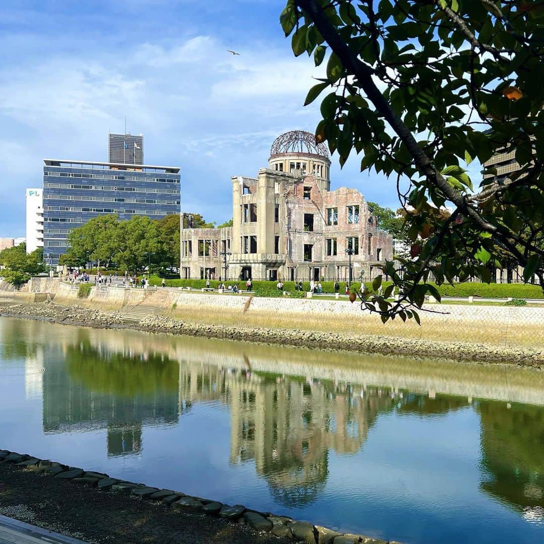 なかやまちえこのインスタグラム：「TAT Hiroshima.⠀ @tat_by_bzone.hiroshima ⠀ ⠀ PREGELネイル体験にお越しいただきました方々ありがとうございます♡⠀ @preanfaseminar ⠀ ⠀ 初めましての方、前回も来てくれた方、ご一緒してくださった他メーカーの方、TAT広島店のスタッフの方々ありがとうございました❕⠀ また皆様にお会いできるように頑張っていきますので、⠀ またいつかお会いできますように☁️⠀ ⠀ #pr #nail #nails #nailart #ネイル #美甲 #ネイルアート  #japanesenailart #manucure #japanesenails #manicurist #gelnails #أظافر #네일아트 #미용  #เพ้นท์เล็บ #artedeuñas #เพ้นท์เล็บเจล #ジェルネイルデザイン #ネイルデザイン #nagelkunst #hiroshima #広島」