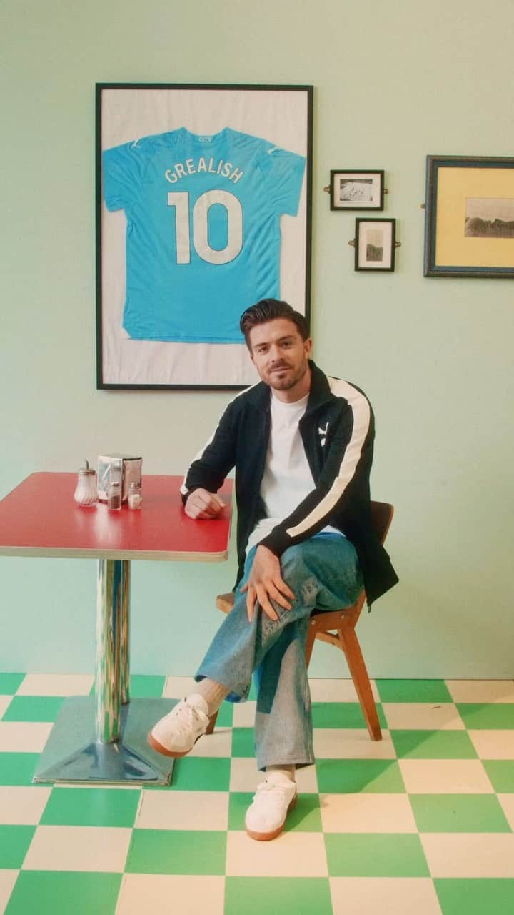 ジャック・グリーリッシュのインスタグラム：「Football culture is not a style, it’s a mood. 😎 #PUMAPalermo is back from the ’80s sleeker, fresher, and in new colorways.」