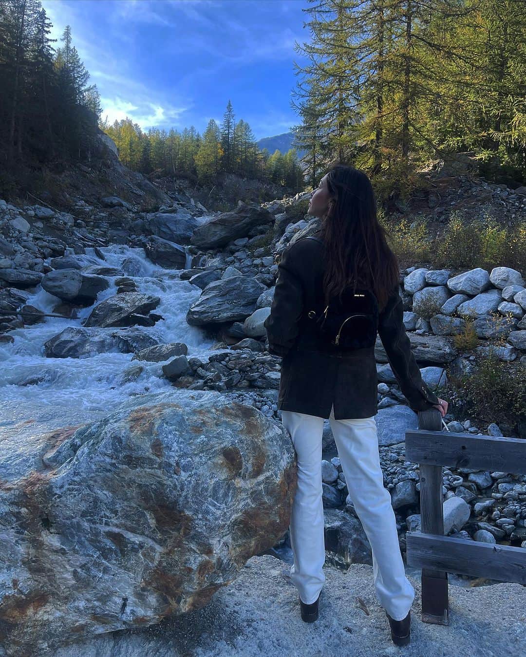 ベレン・ロドリゲスのインスタグラム：「Pregúntame ahora si soy feliz? ⏳💡🧇❄️🍄🧶🫠」