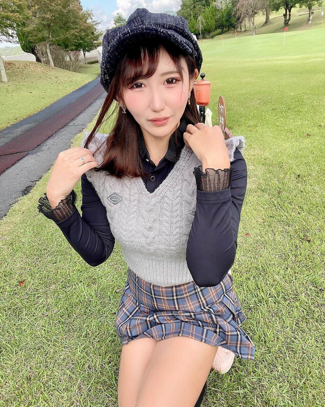 MIKIさんのインスタグラム写真 - (MIKIInstagram)「表情によって雰囲気って変わる🥺💋 セクシー可愛いを目指した結果w❤️  #ゴルフ女子 #ゴルフ女子コーデ #ゴルフ女子と繋がりたい #ごるふ女子 #韓国ゴルフウェア #ゴルフ好きな人と繋がりたい #ゴルフ上手くなりたい #お酒好き女子 #お酒好きな人と繋がりたい #名阪ロイヤルゴルフクラブ #名阪ロイヤルゴルフ倶楽部 #ゴルフスタグラム #golfstagram #セクシー #綺麗可愛い大人っぽ系目指します #セクシー可愛い」10月16日 1時17分 - mktyy_golf