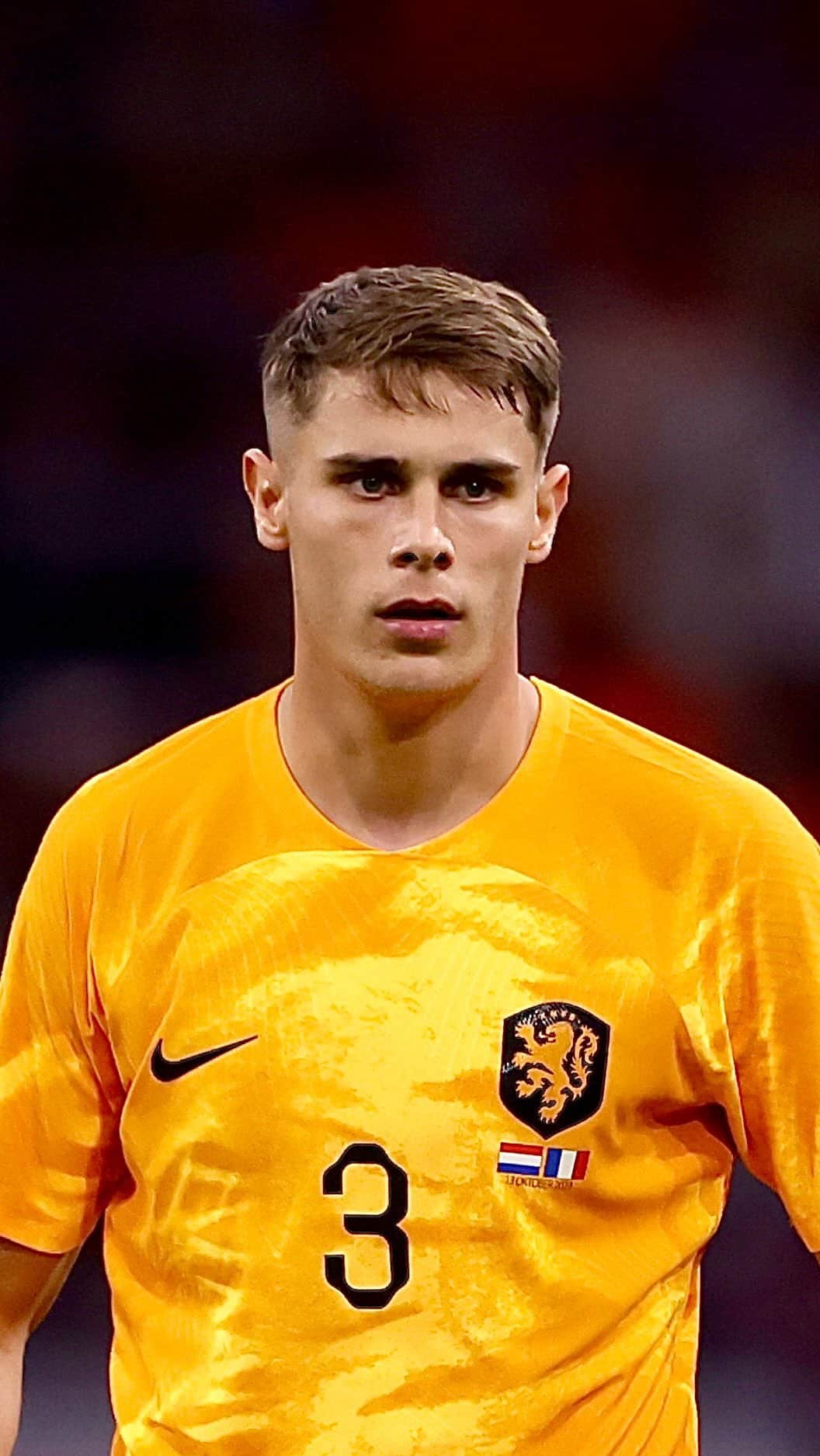 のインスタグラム：「𝐌icky's first 𝐌inutes. 🧱  #NothingLikeOranje #NEDFRA」