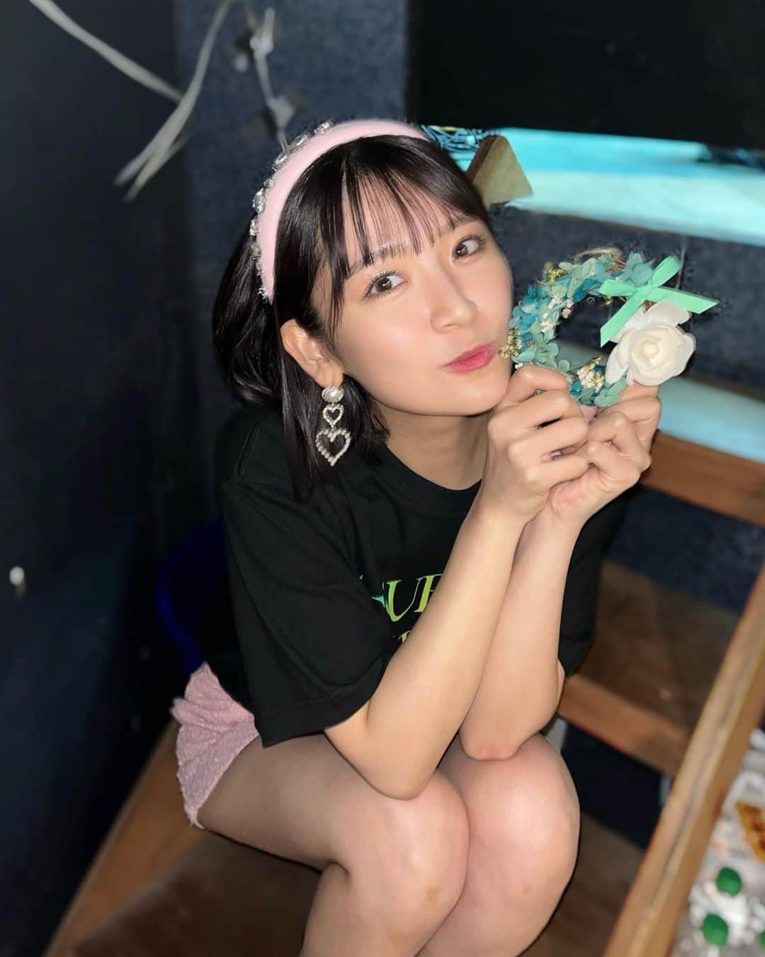 小野瑞歩のインスタグラム：「. TSUBAKI FACTORY FIRST CONCERT 2023 SHUNKAN IN TAIWAN  ありがとうございました🤍 素敵なプレゼントもとっても嬉しかったです👗💗 また台湾でライブができるようにがんばりますっ  #つばきファクトリー #小野瑞歩」