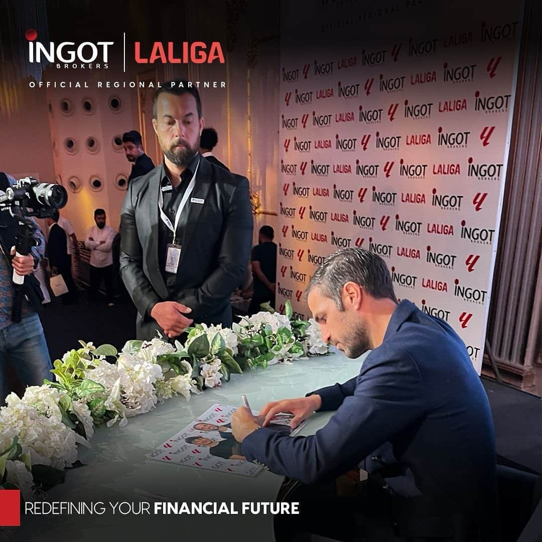 セスク・ファブレガスさんのインスタグラム写真 - (セスク・ファブレガスInstagram)「I had the pleasure to participate in @INGOTBrokers.iq exclusive event in Erbil, which aimed at increasing financial literacy in the area and spurring people to redefine their financial goals. INGOT Brokers is @laliga MENA Regional Financial Partner, and I am proud to have been LALIGA’s Ambassador for this event.」10月16日 1時40分 - cescf4bregas