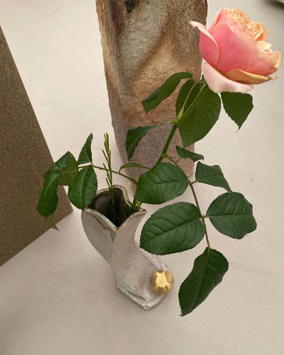 マッシモ・ジョルジェッティーのインスタグラム：「Fav from Frieze… 🥀 @martinogamper @galleriafranconoero」