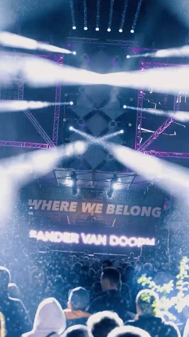 Spinnin' Recordsのインスタグラム：「He has done it again 🙌 @sandervandoornofficial is back with another banger that will brighten up your weekend - 'L'Annonce Des Couleurs' is out now on Spinnin' Records.」